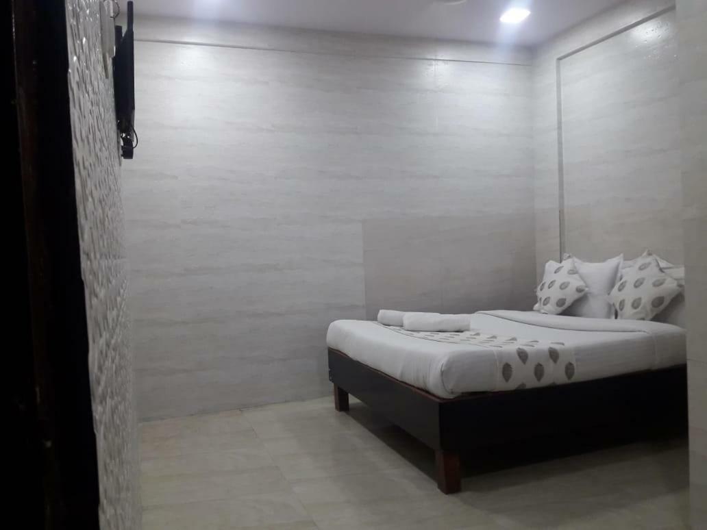 Hotel Star Suite มุมไบ ภายนอก รูปภาพ
