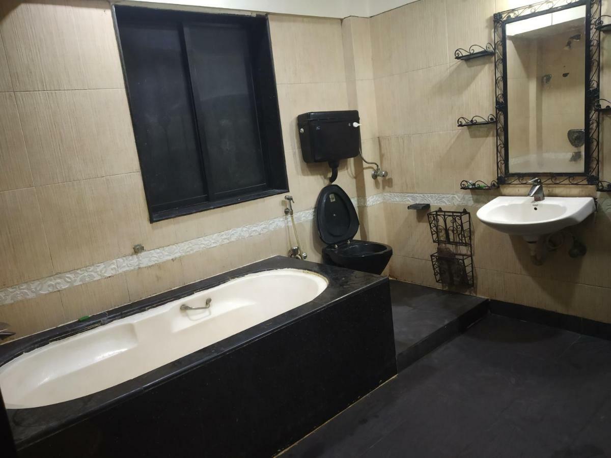 Hotel Star Suite มุมไบ ภายนอก รูปภาพ